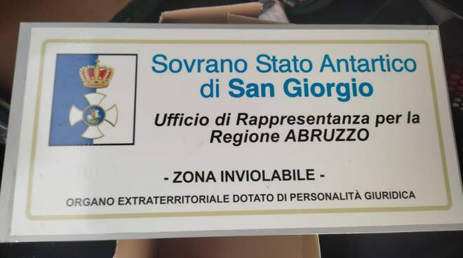 TRUFFA DELLO “STATO TEOCRATICO ANTARTICO”, TRA GLI ARRESTI QUELLO DI UN COMMERCIALISTA TERAMANO