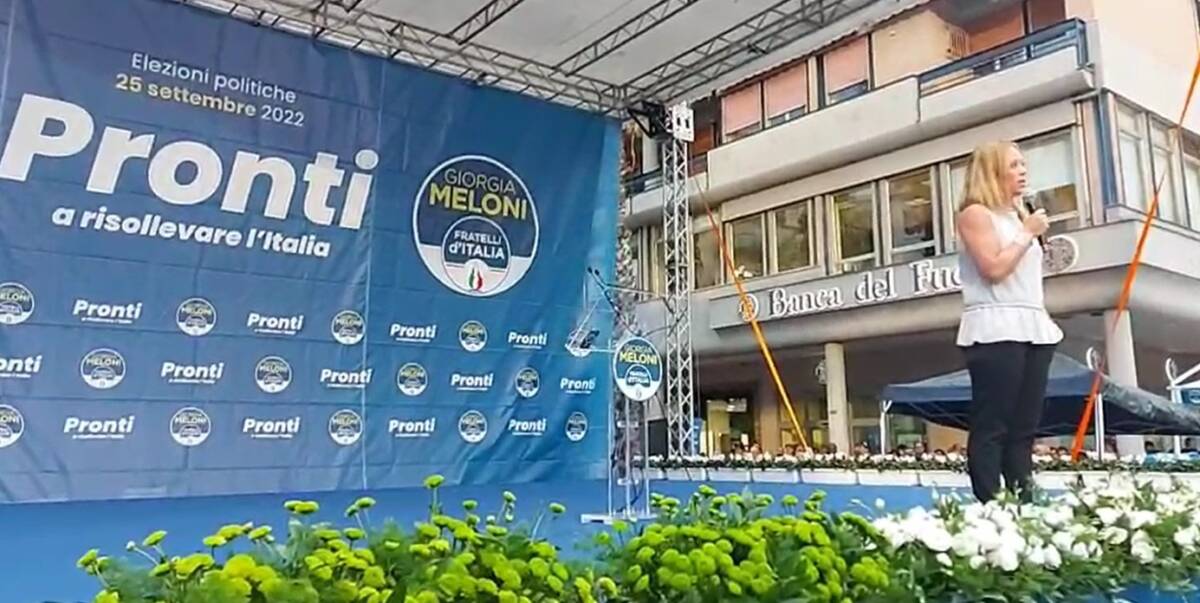 ELEZIONI, MELONI A PESCARA: “PIAZZA PIENA, ABRUZZO SIMBOLO BUON GOVERNO FDI”