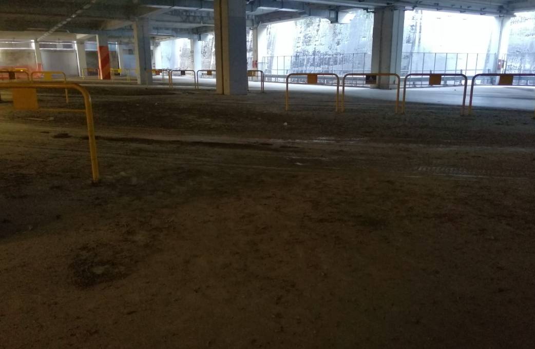 L’AQUILA, TERMINAL COLLEMAGGIO: “BAGNI ALLAGATI E SERVIZI INESISTENTI, ECCO CARTOLINA PER TURISTI”