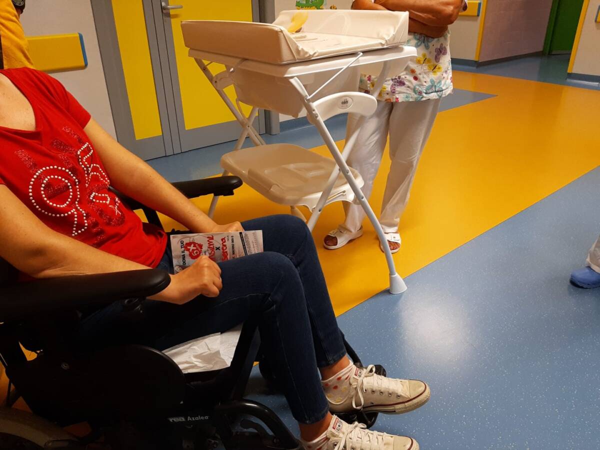ASL CHIETI: SERENA, MALATA DI ENCEFALITE DA MORBILLO, DONA FASCIATOI A PEDIATRIA