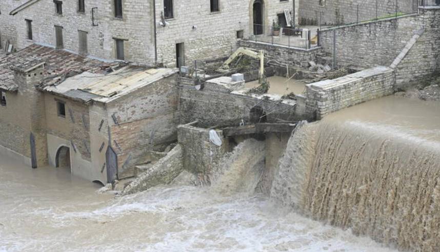 ALLUVIONE MARCHE: OK CDM A STATO EMERGENZA, POLEMICHE SU ALLERTA METEO