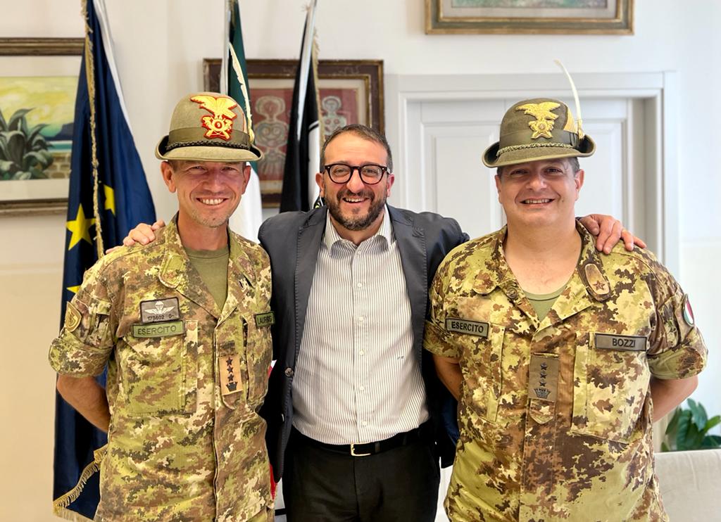L’AQUILA, SINDACO BIONDI RICEVE IL NUOVO COMANDANTE DEL IX REGGIMENTO ALPINI