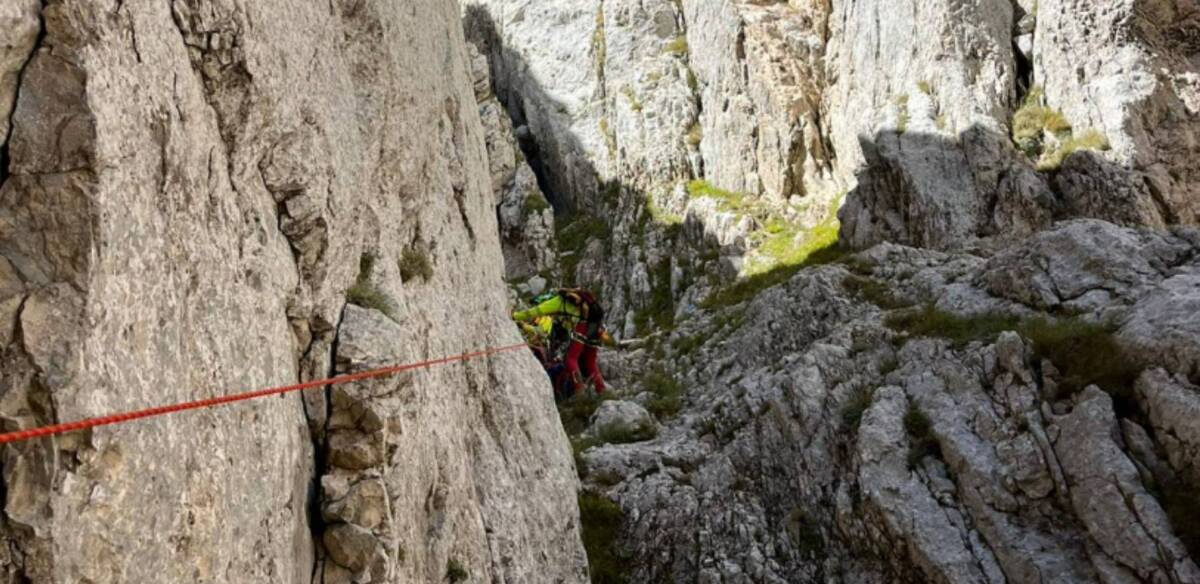 TRAGEDIA SUL GRAN SASSO, MUOIONO DUE ALPINISTI. RECUPERATI I CORPI PRECIPITATI IN UN CANALE