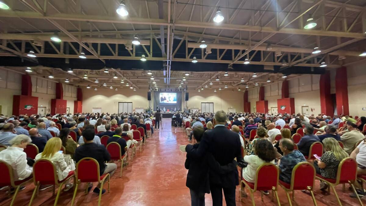 ELEZIONI, FORZA ITALIA PRESENTA CANDIDATI A MONTESILVANO. BERLUSCONI: “LEGAME FORTE CON L’ABRUZZO”