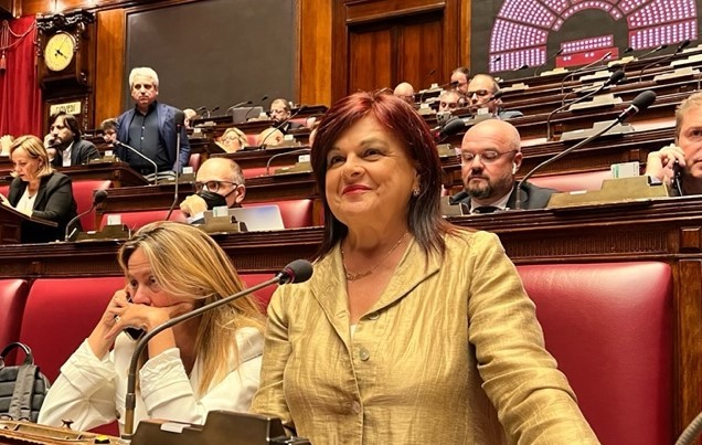 DL AIUTI, PEZZOPANE: “OGGI LA MIA ULTIMA VOTAZIONE ALLA CAMERA, EMOZIONE E ORGOGLIO”