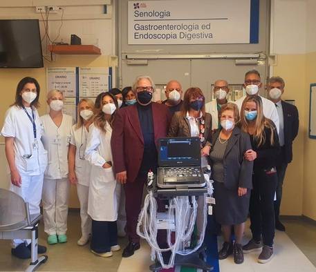 OSPEDALE TERAMO: LILT DONA ECOGRAFO PORTATILE PER SCREENING TUMORE MAMMELLA