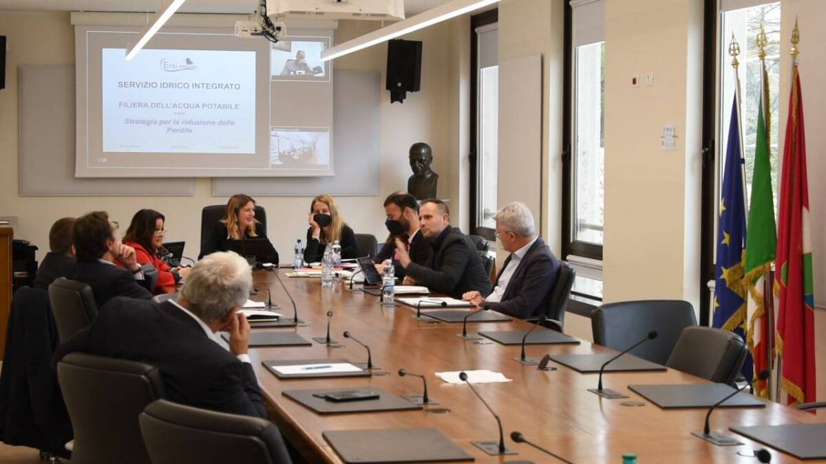COMMISSIONE ACQUA, MARCOZZI: “DISTRETTUALIZZAZIONE E DIGITALIZZAZIONE RETE CONTRO DISPERSIONE”