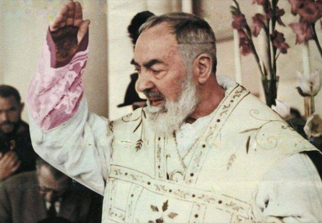 PESCARA: DOMANI MIGLIAIA DI FEDELI PER L’ARRIVO DELLA RELIQUIA DI PADRE PIO, PROGRAMMA E VIABILITA’