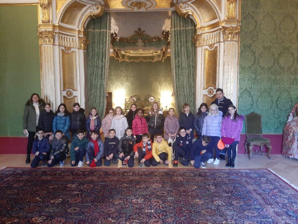 L’AQUILA: PORTE APERTE A PALAZZO PICA ALFIERI ALUNNI SCUOLA MAESTRE PIE FILIPPINI