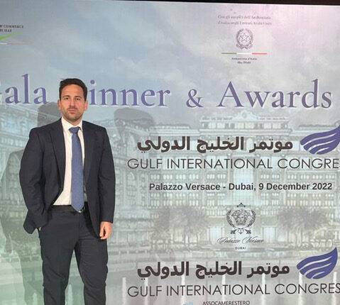 AVVOCATO PESCARESE FERRARO REFERENTE CAMERA INDUSTRIA E COMMERCIO IN EMIRATI ARABI UNITI