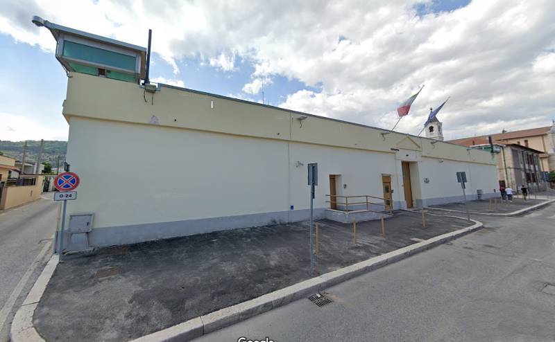 ARRESTATO DALLA POLIZIA AD AVEZZANO  UN MAROCCHINO PER RAPINA IMPROPRIA ED EVASIONE