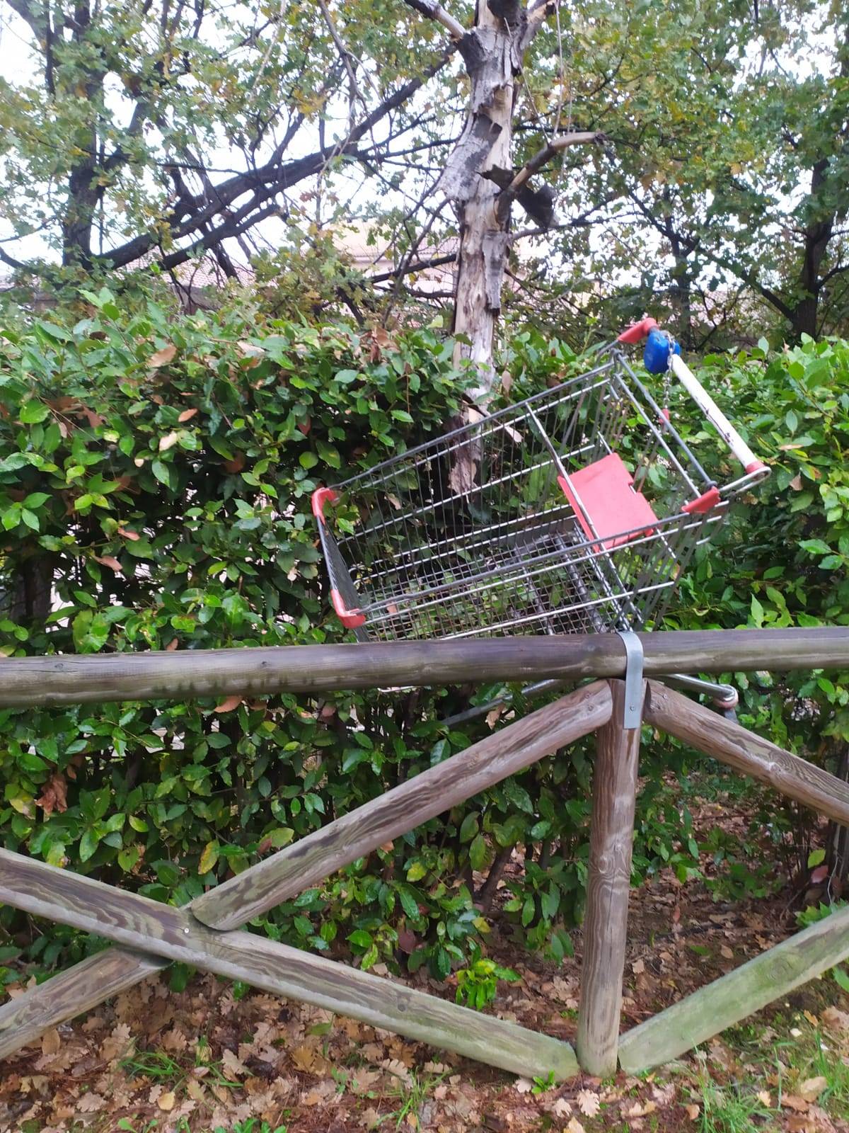 CHIETI: ATTI VANDALICI AL PARCO GIOCHI, SINDACO E ASSESSORE, “I CONTROLLI SARANNO AUMENTATI”