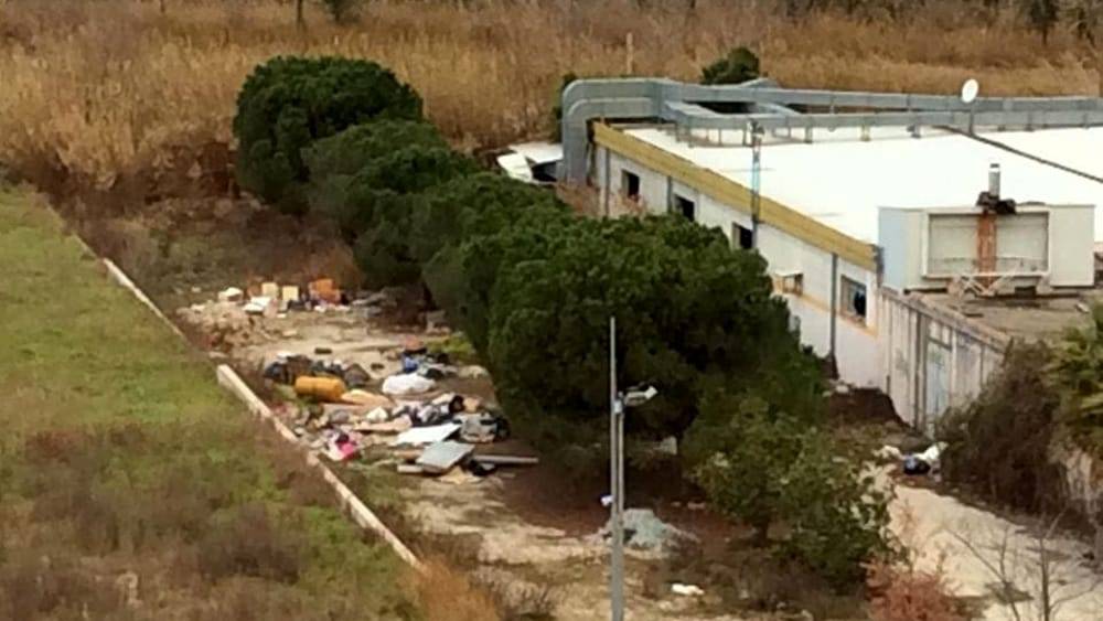 MONTESILVANO: CADAVERE IN ACQUA PARK DISMESSO, INDAGINI IN CORSO PER IDENTIFICAZIONE