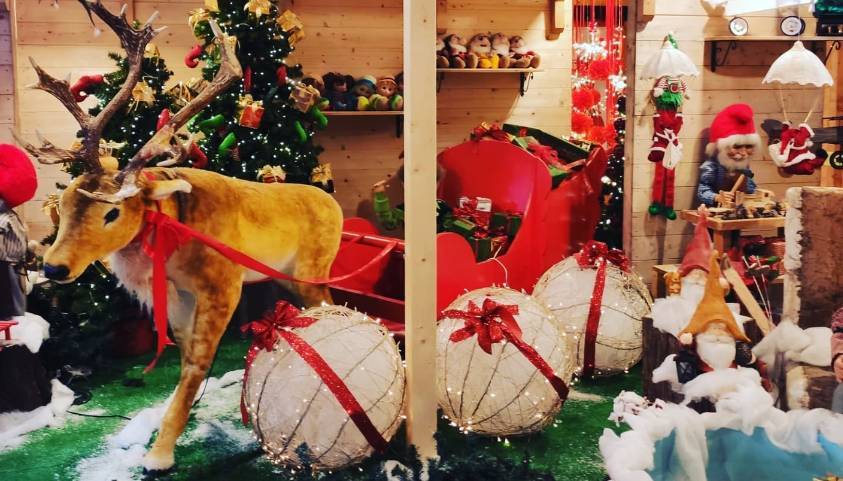 CASTEL CASTAGNA: MERCATINI E CASA DI BABBO NATALE