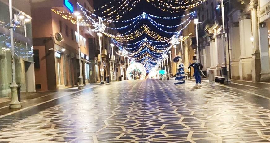 LANCIANO, GALATI (PD): “PER COMMERCIO SOLO AUMENTI TARI, NEMMENO PARCHEGGI GRATUITI A NATALE