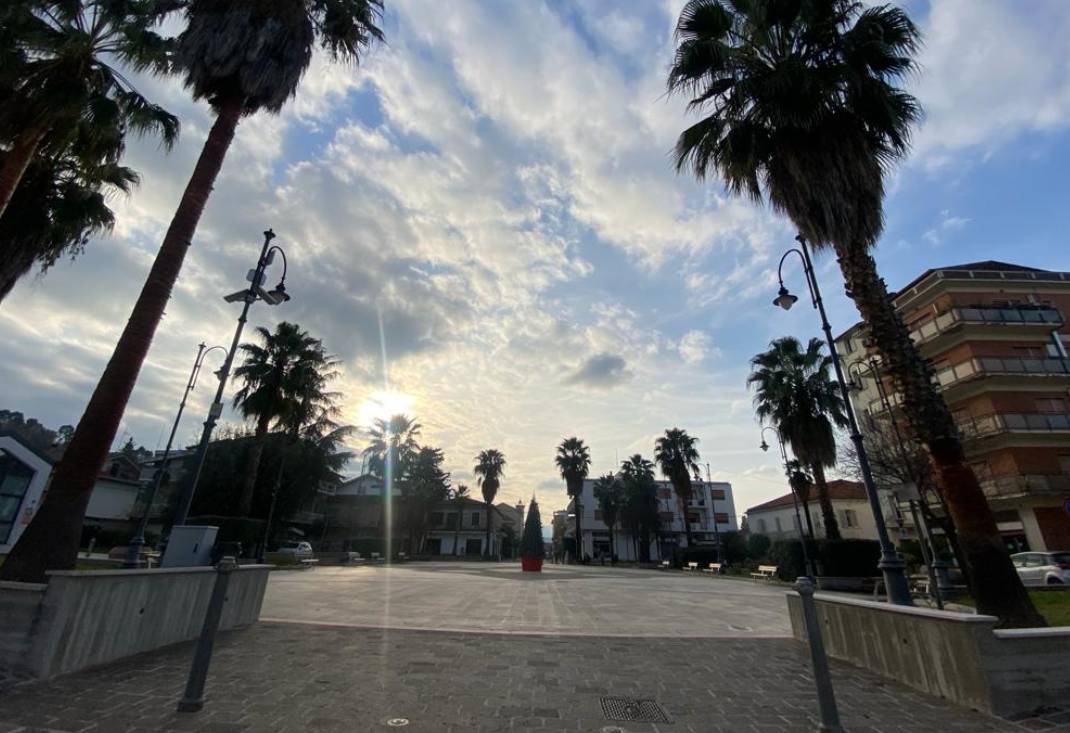 MANOPPELLO: LAVORI DI RIQUALIFICAZIONE IN PIAZZA ZAMBRA E CHIARIMENTI DEL SINDACO
