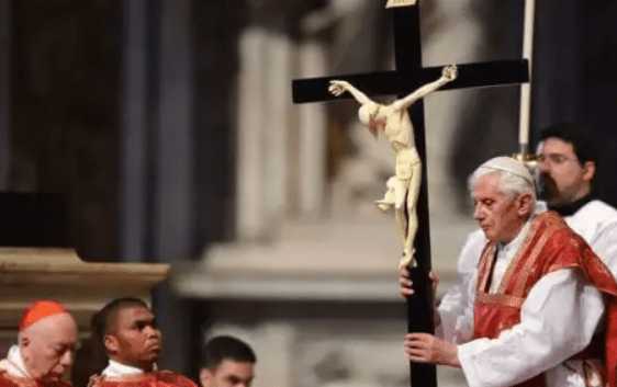 IL TESTAMENTO DI RATZINGER: “RIMANETE SALDI NELLA FEDE”