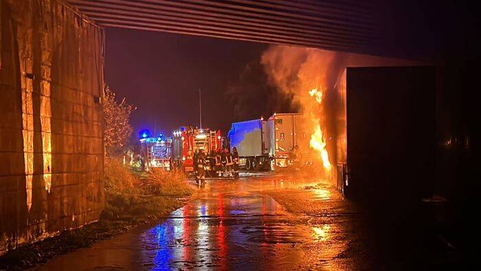A FUOCO DUE TIR, FORTE ESPLOSIONE AD ORTONA, TROVATI INNESCHI, ORIGINE DOLOSA