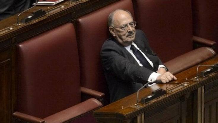 EDITORIA: BERLUSCONI VENDE IL GIORNALE AL DEPUTATO LEGHISTA E IMPRENDITORE ABRUZZESE ANGELUCCI