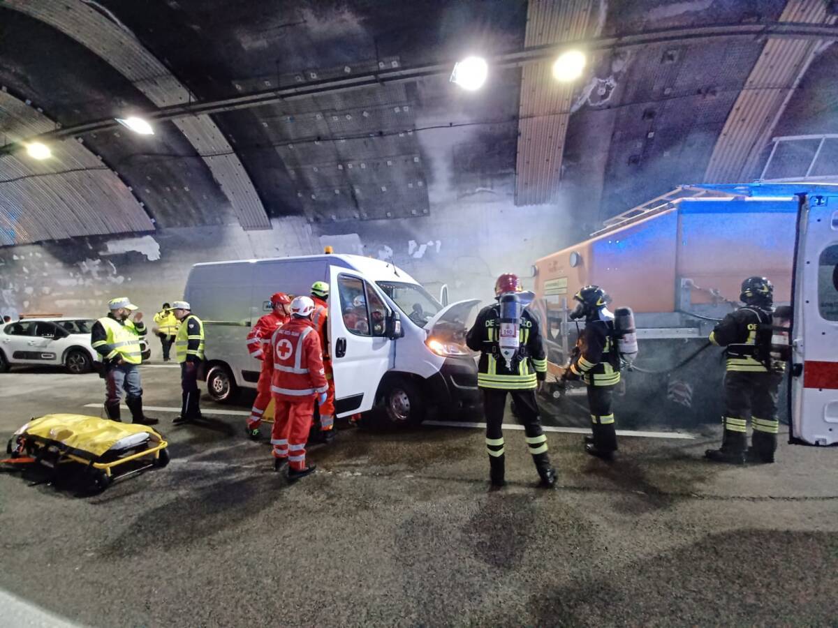 GESTIONE EMERGENZA IN GALLERIA: ESERCITAZIONE SULL’AUTOSTRADA A14