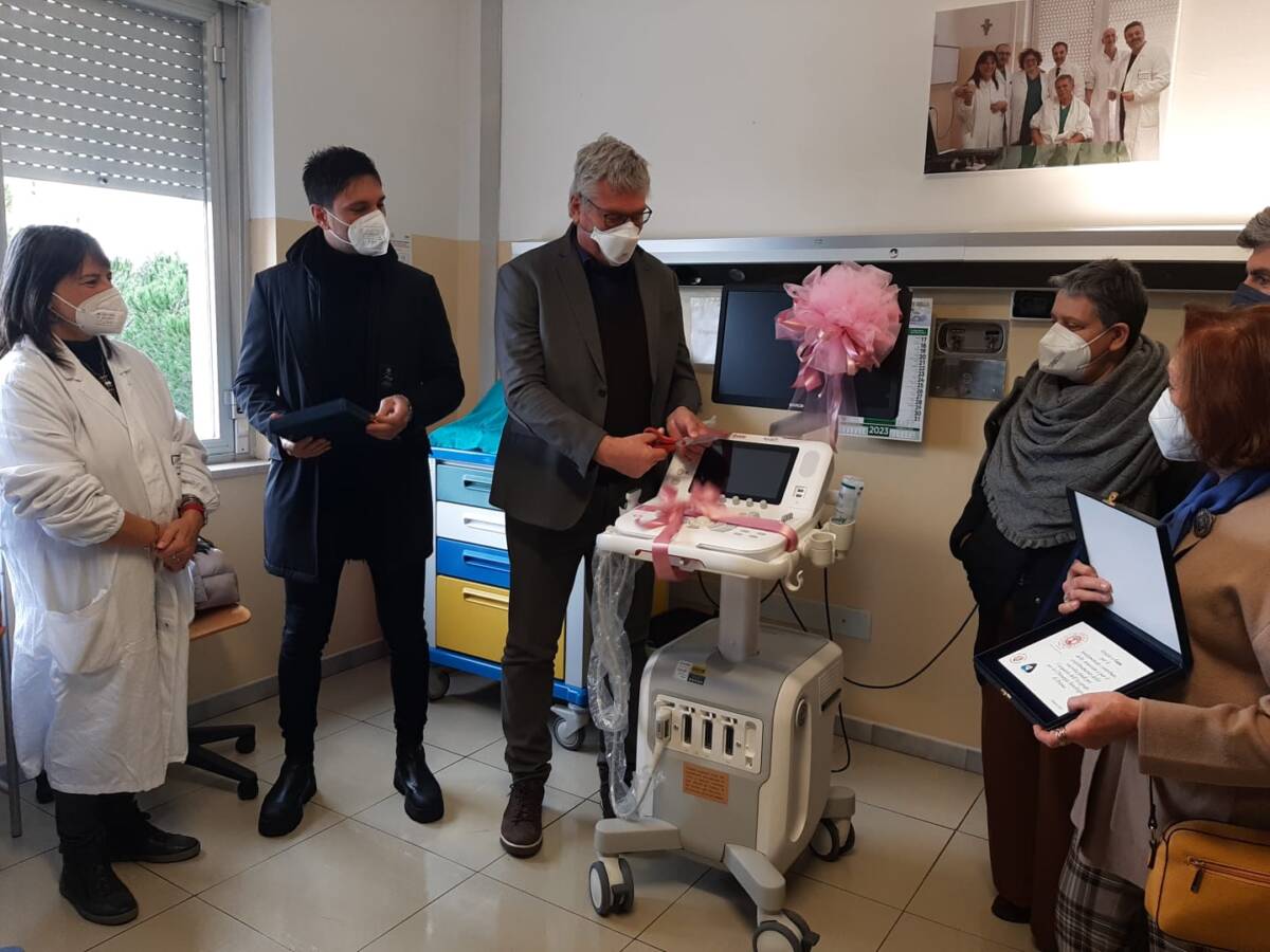 DONATO UN ECOGRAFO DI ULTIMA GENERAZIONE AL REPARTO DI CHIRURGIA SENOLOGICA DELL’OSPEDALE DI ORTONA