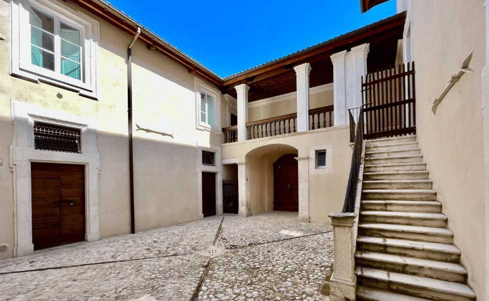 L’AQUILA, PALAZZO PICA ALFIERI: E’ POLEMICA. GIANNANGELI: “INDAGINI SU ILLECITI URBANISTICI”