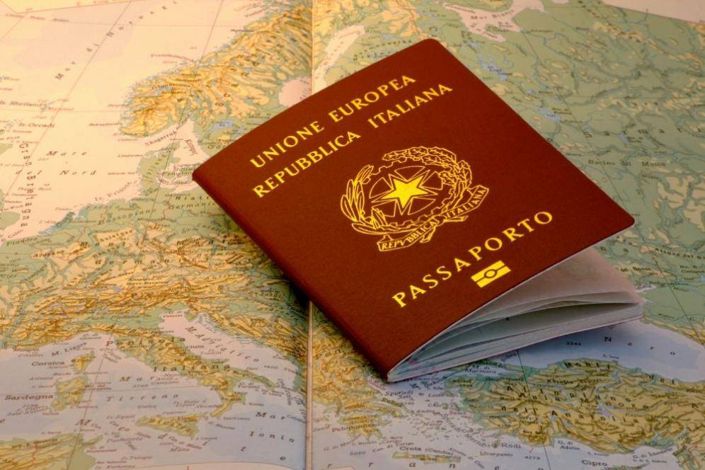 CAOS PASSAPORTI, SANTANCHE’: PRESTO INTERVENTO URGENTE