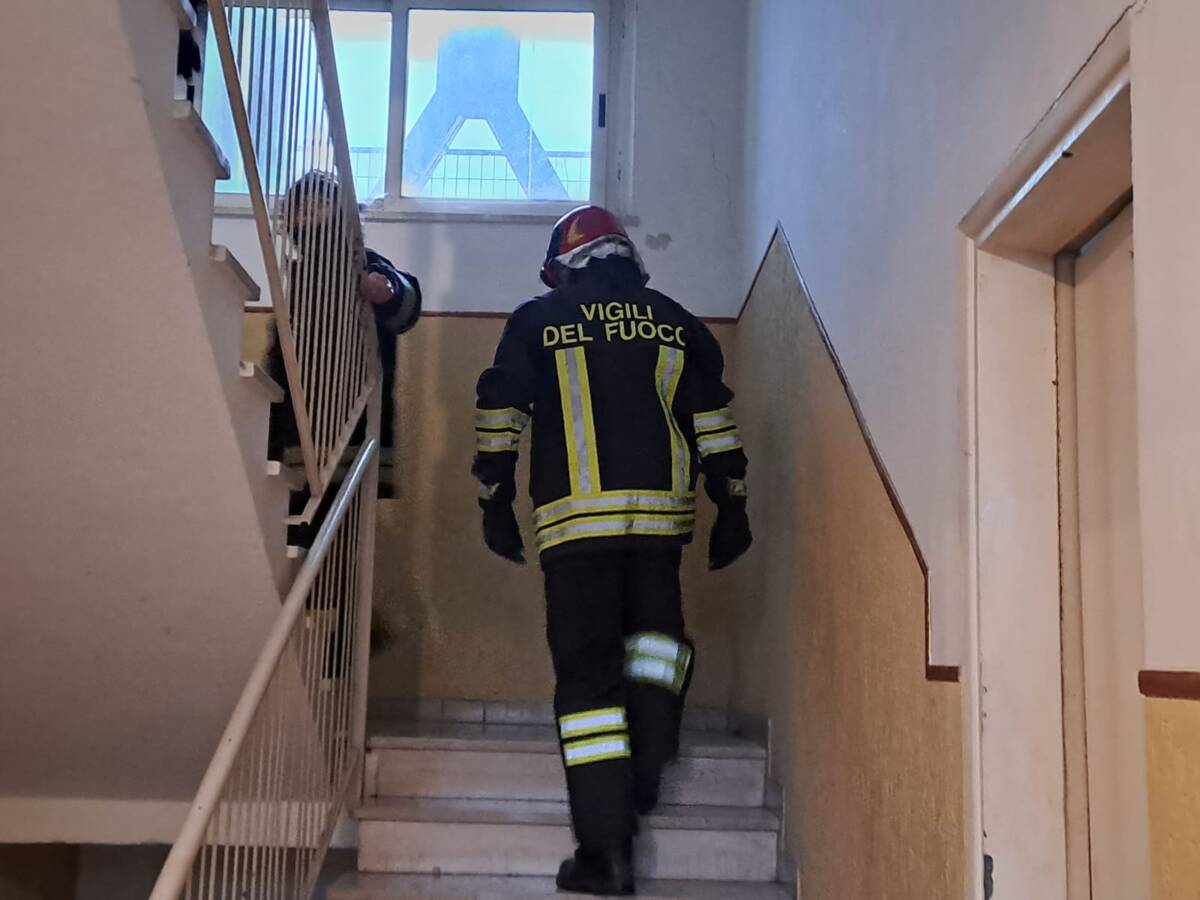 SGOMBERATA UNA PALAZZINA ATER PERICOLANTE A VASTO: SARA’ DEMOLITA E RICOSTRUITA