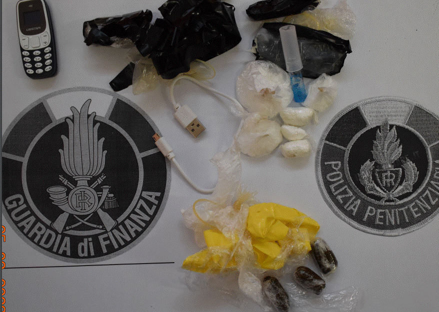 TERAMO: DROGA E CELLULARE IN CARCERE, SEQUESTRI DELLA POLIZIA PENITENZIARIA