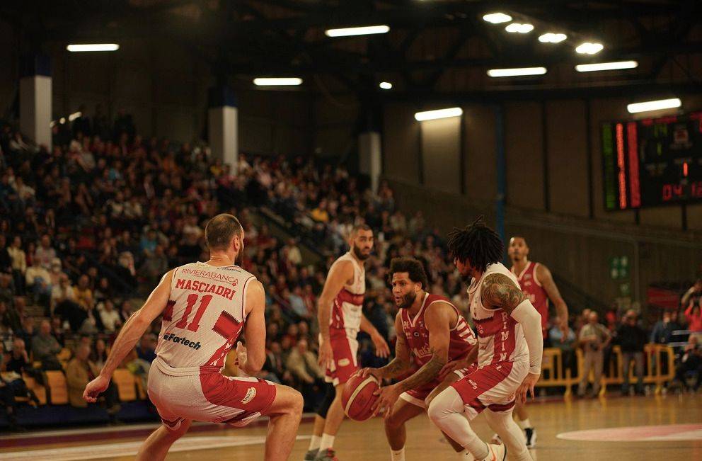 BASKET SERIE A2: MOKAMBO CHIETI, DISFATTA NELLA PARTITA ESTERNA CONTRO IL RIMINI