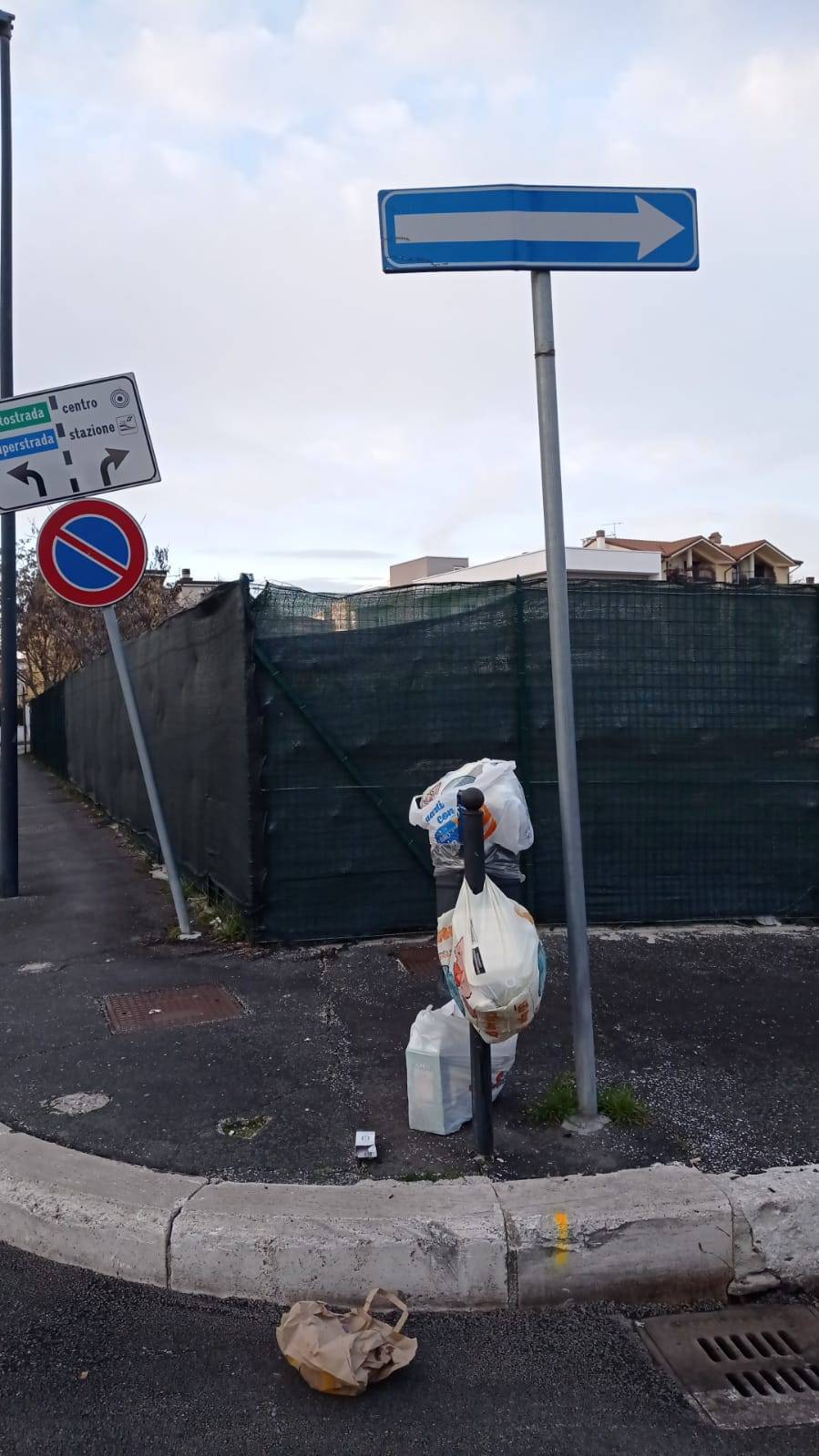 AVEZZANO: OK RACCOLTA DIFFERENZIATA, DI BASTIANO, “MA ORA E’ NECESSARIO UN USO CORRETTO DEI CESTINI”