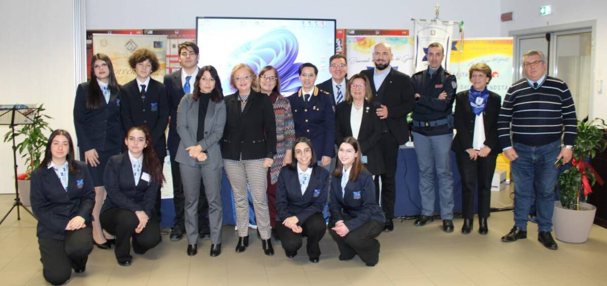 FALIVENE (GARANTE INFANZIA ABRUZZO): “AZIONI A TUTTO CAMPO PER COMBATTERE IL CYBERBULLISMO”