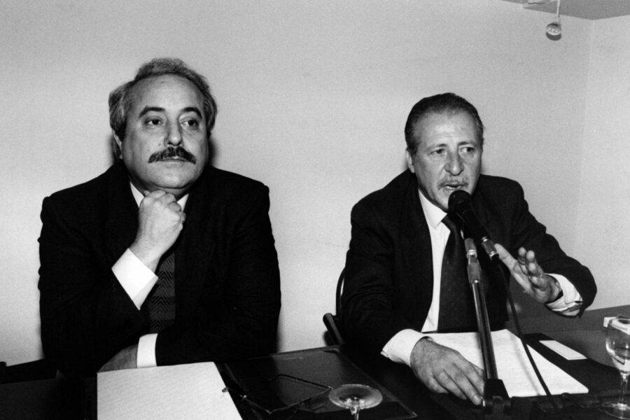 PREMIO NAZIONALE PAOLO BORSELLINO, ALL’AQUILA I GIUDICI MARESCA E AYALA INCONTRANO GLI STUDENTI