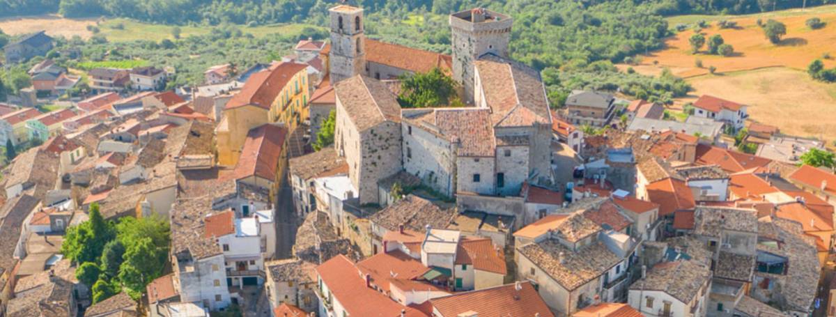 IL BORGO DEI BORGHI: L’ABRUZZO TIFA CASOLI, COME VOTARE