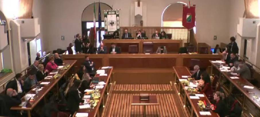 L’AQUILA: I LAVORI DEL CONSIGLIO COMUNALE