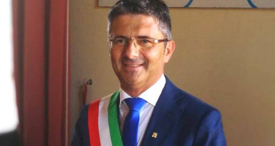ORTONA: SINDACO RITIRA DIMISSIONI E CONFERMA GIUNTA