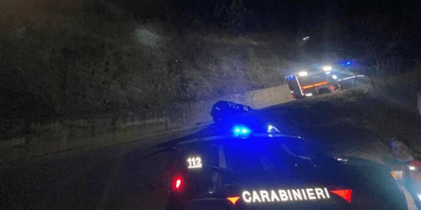 TRAGEDIA SULLA STRADA PER PRATI DI TIVO: AUTO FINISCE IN UNA SCARPATA, MORTI ZIO E NIPOTE