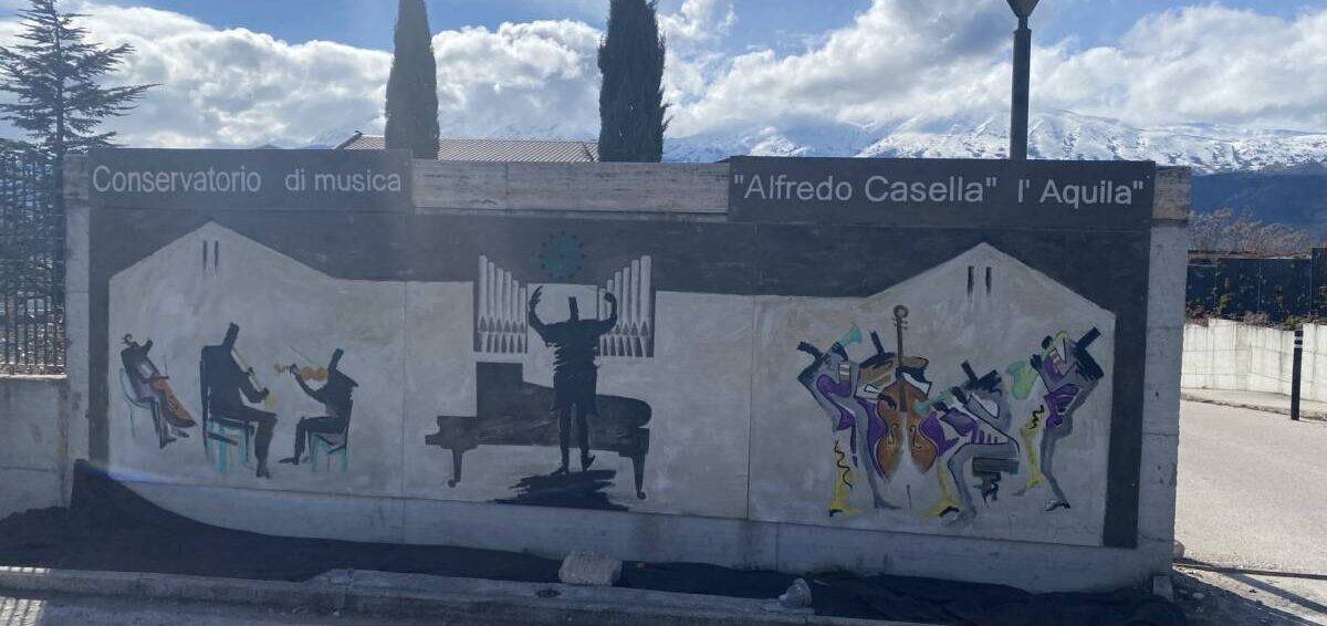 L’AQUILA: INAUGURATO IL MURALES “I MUSICI” AL CONSERVATORIO CASELLA
