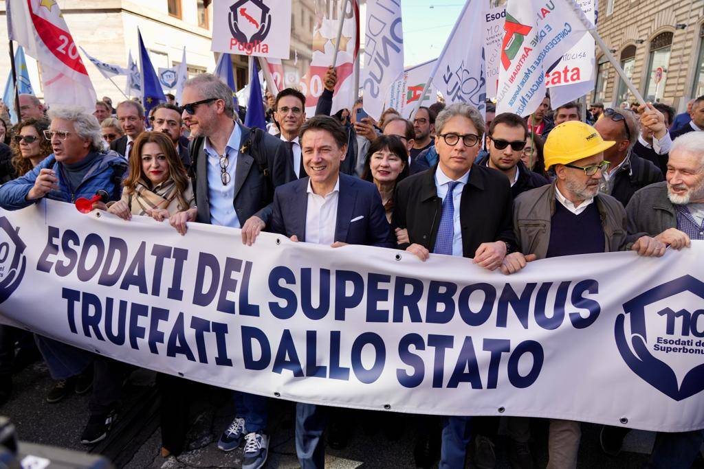 SUPERBONUS, TORTO (M5S): “GOVERNO ABBANDONA CITTADINI, M5S NON SI FERMERA'”