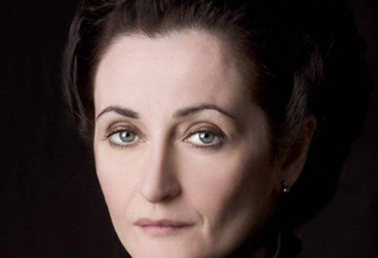 “COME UNA FARFALLA CHE SI POSA SULLA TESTA”, IL TEATRO E LA VITA PER TERESA DEL VECCHIO
