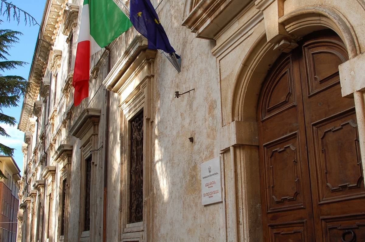 L’AQUILA: CAOS DOPO TRASLOCO DI ECONOMIA A SAN BASILIO, VERINI E PADOVANI, “NESSUNA SOLUZIONE”