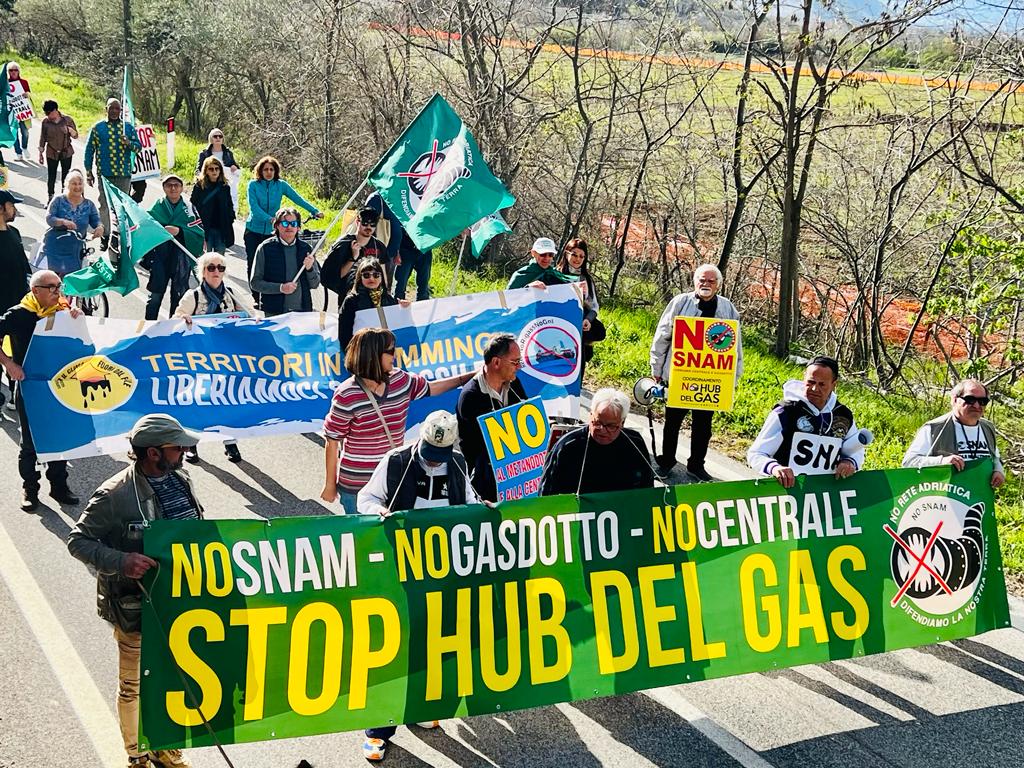 ALLARME DEGLI AMBIENTALISTI DI SULMONA: “CENTRALE SNAM PERICOLOSA OLTRE CHE ILLEGALE”