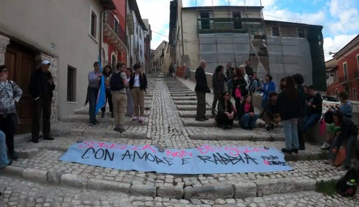STUPRO L’AQUILA: 3E32, “COLLEMAGGIO DISCARICA SOCIALE E ORA VOGLIONO SCARICARE RESPONSABILITA'”
