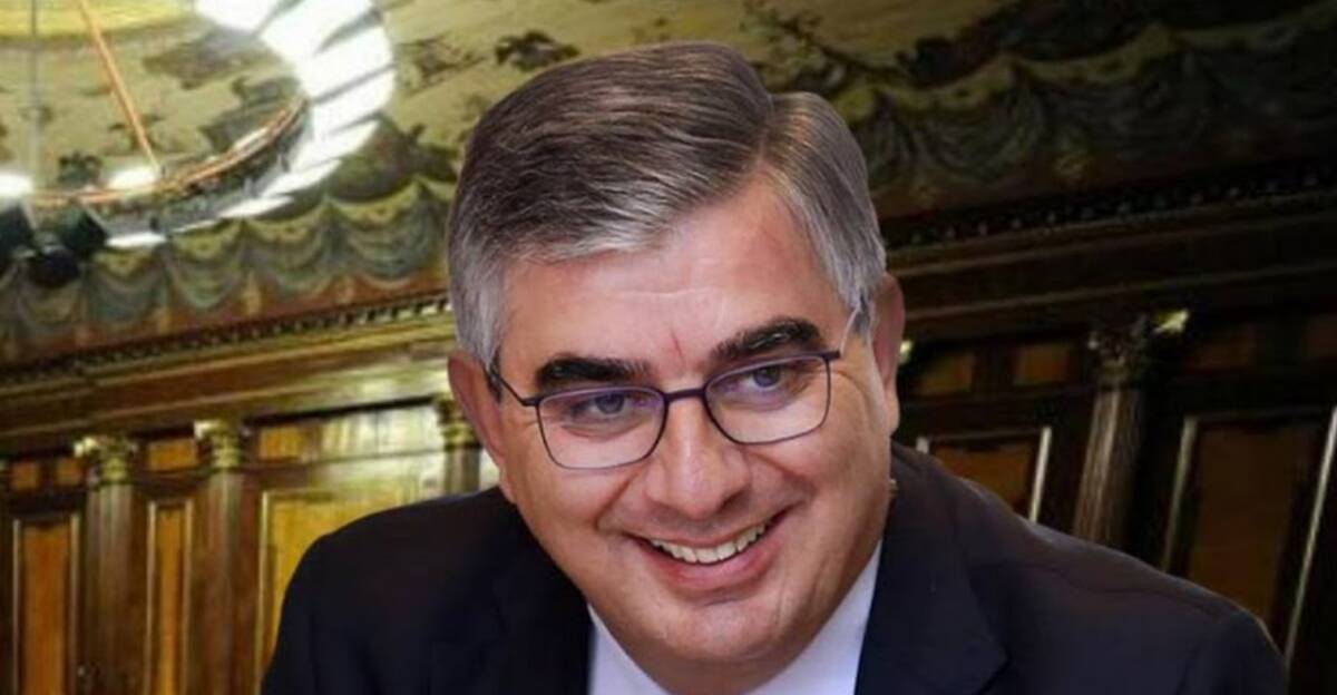 REGIONE: D’ALFONSO, “ABRUZZO VOLA COME UN CALABRONE? MARSILIO PSICHEDELICO”