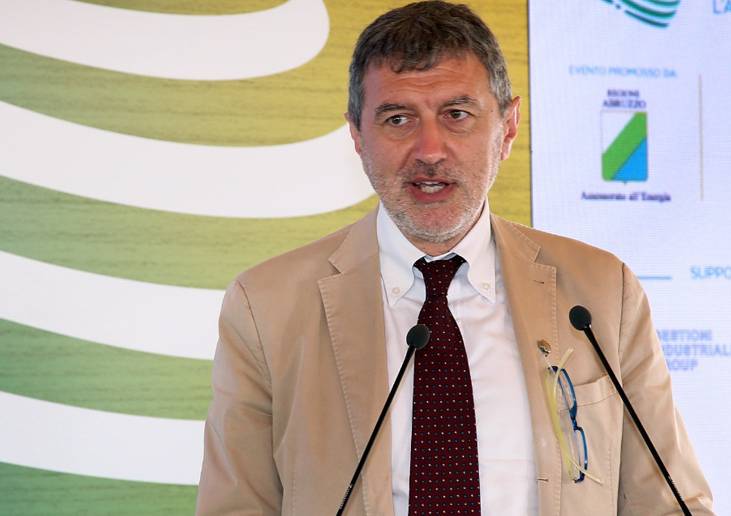AUTONOMIA: MARSILIO, “DE LUCA SATRAPO ARROGANTE”
