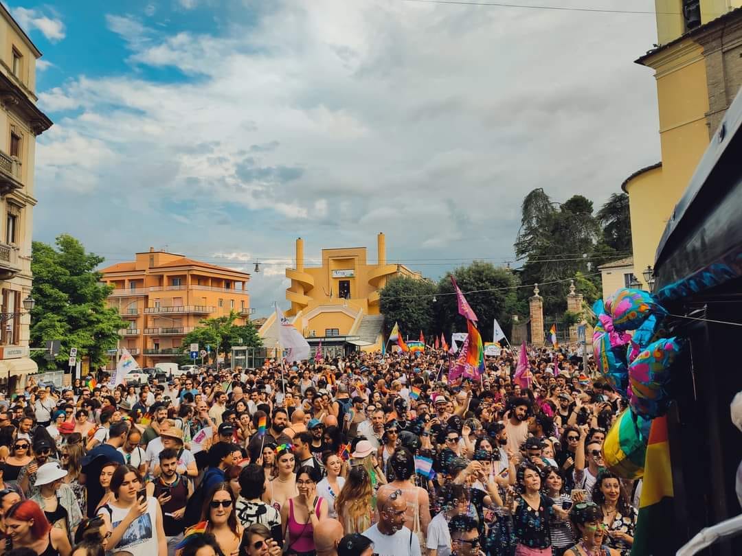 PRIDE A CHIETI: FERRARA E ZAPPALORTO,”CITTA’ HA RISPOSTO BENE, CONDANNIAMO GLI INSULTI”