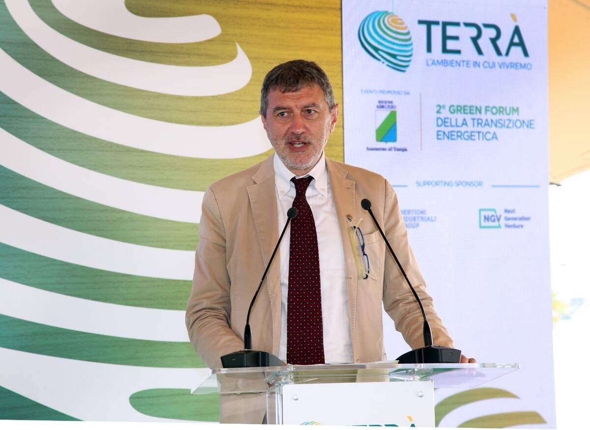 TRANSIZIONE ECOLOGICA, MARSILIO: “ABRUZZO MODELLO DI RIFERIMENTO”