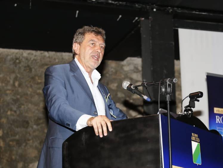 INCENDIO, LAVORI FERROVIA, AMAZON E CONFINDUSTRIA, L’AGENDA STACANOVISTA DEL PRESIDENTE MARSILIO