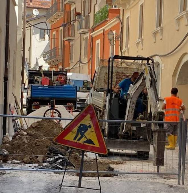 L’AQUILA: LAVORI A COLLETTORE FOGNARIO, CHIUSA PORTA BAZZANO