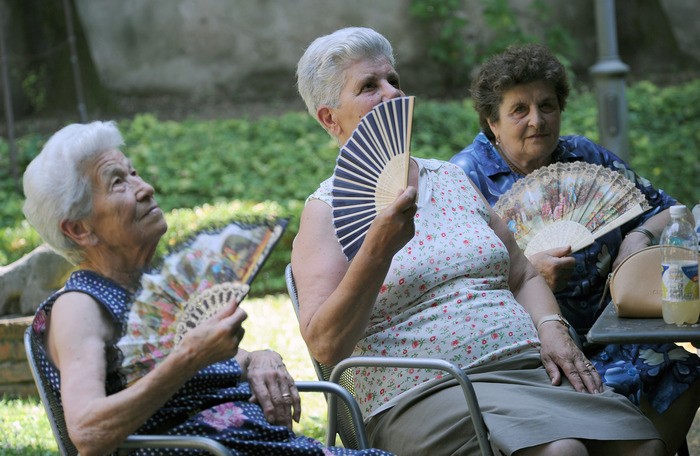 CALDO: A SPOLTORE ATTIVATO NUMERO EMERGENZA ANZIANI